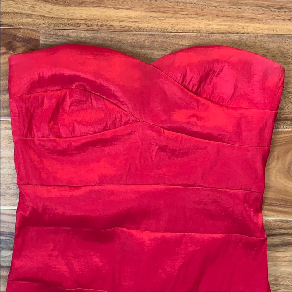 Red dress - Picture 2 of 6